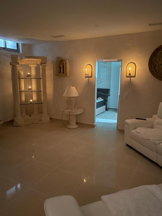 Luxury 4 Bed Private Villa With Option Of Heated Pool In Villamartin Alicante Exterior foto